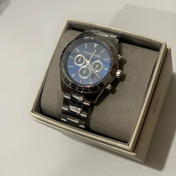 Michael Kors Watch Men’s - Picture 4 of 4